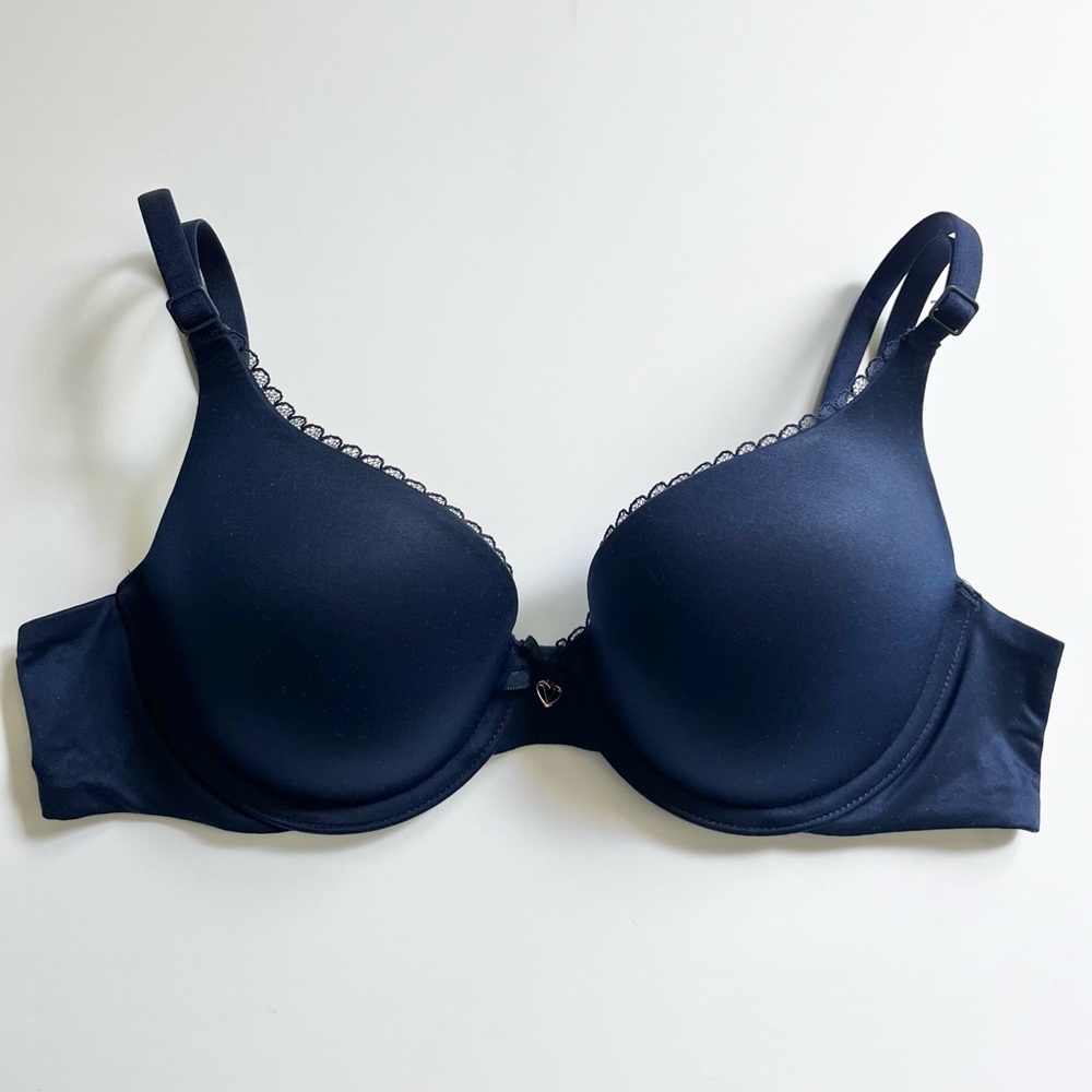 Victoria’s Secret Body by Victoria Perfect Shape Push Up Bra Navy Blue 34B